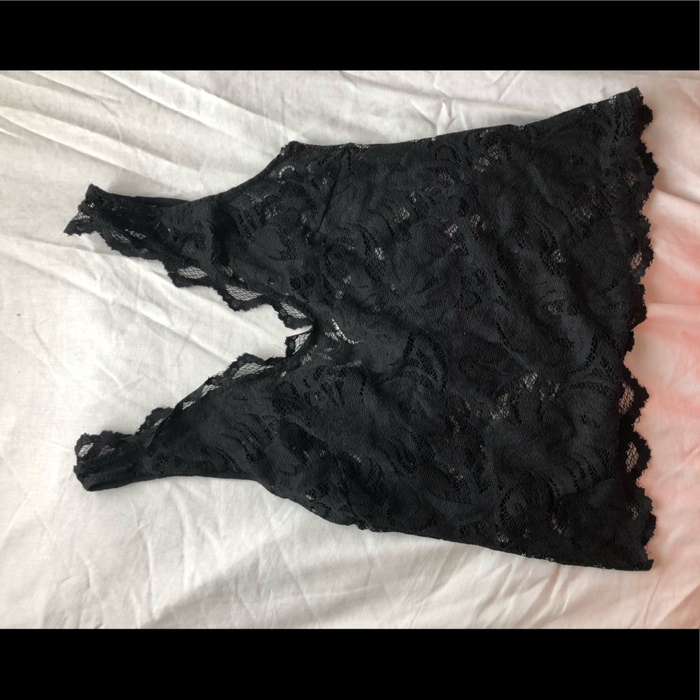 LACE SEE-THROUGH TOP
